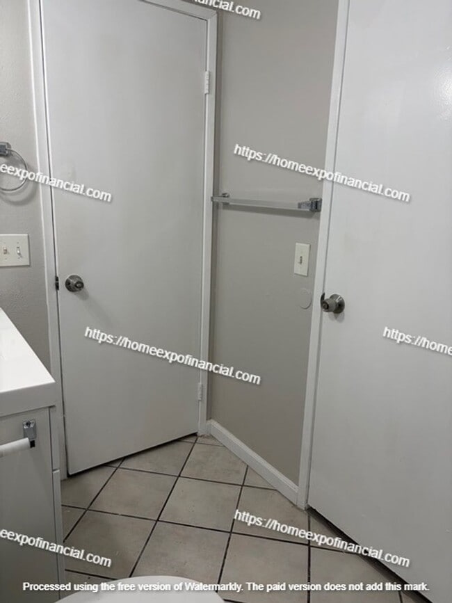 Building Photo - Nice Home For Rent