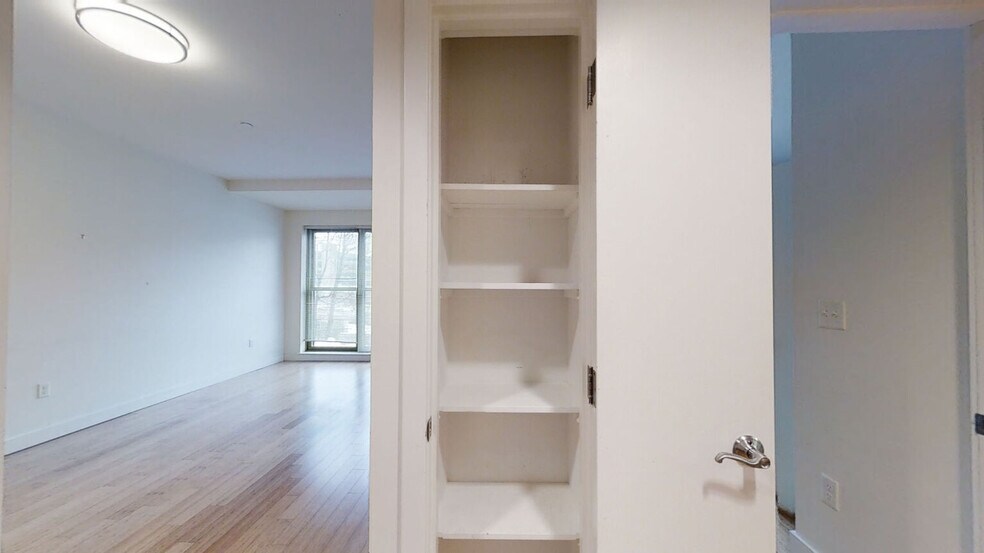 Building Photo - 1105 Boylston St