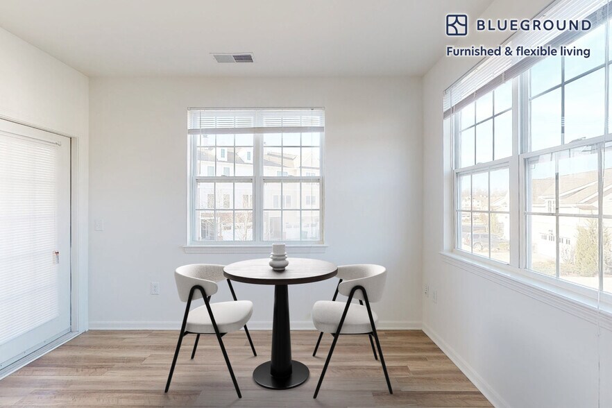 Building Photo - 152 Shipyard Dr