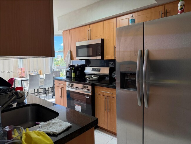 Building Photo - 19101 NE 36th Pl