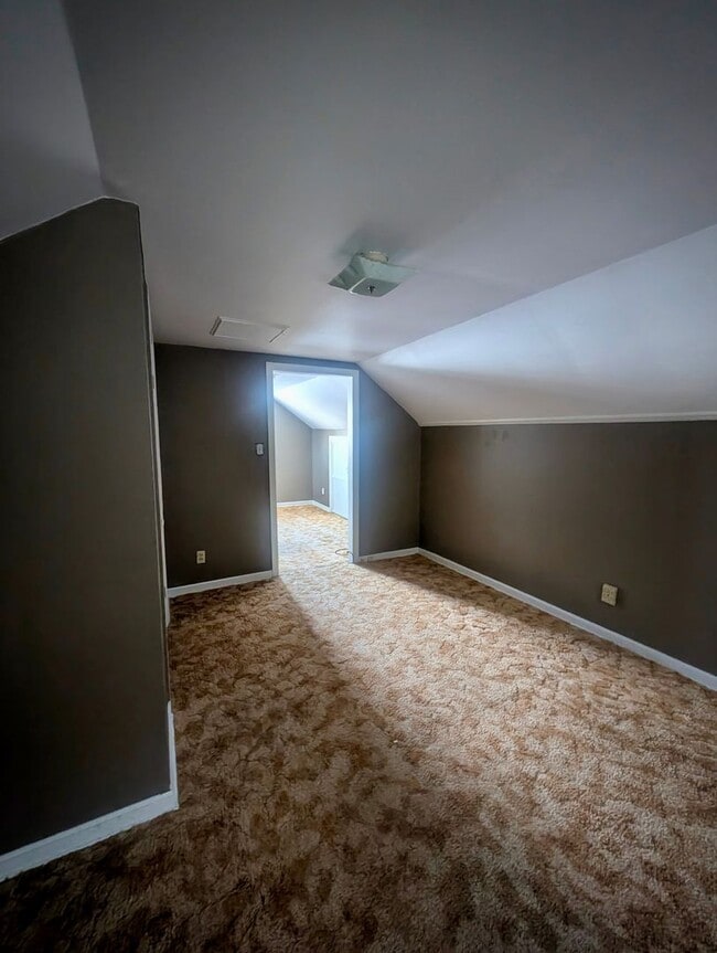 Building Photo - Charming Cape Cod Style Home