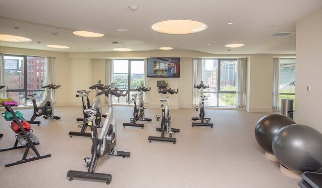 Building Photo - 1 Canal St