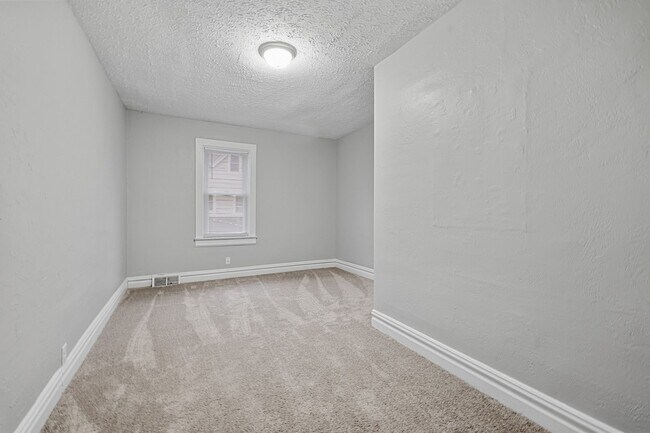 Building Photo - 91 F St