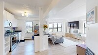 Building Photo - 300 W 110th St