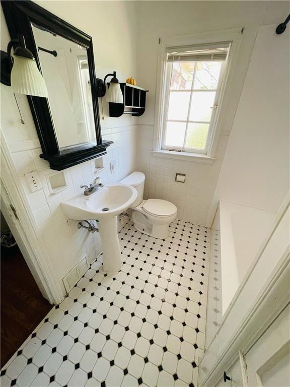 Building Photo - 6401 Central Ave