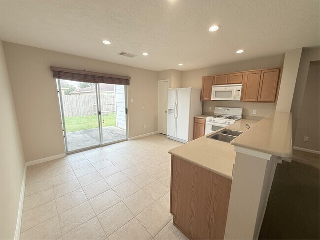 Building Photo - 29225 Legends Valley Dr