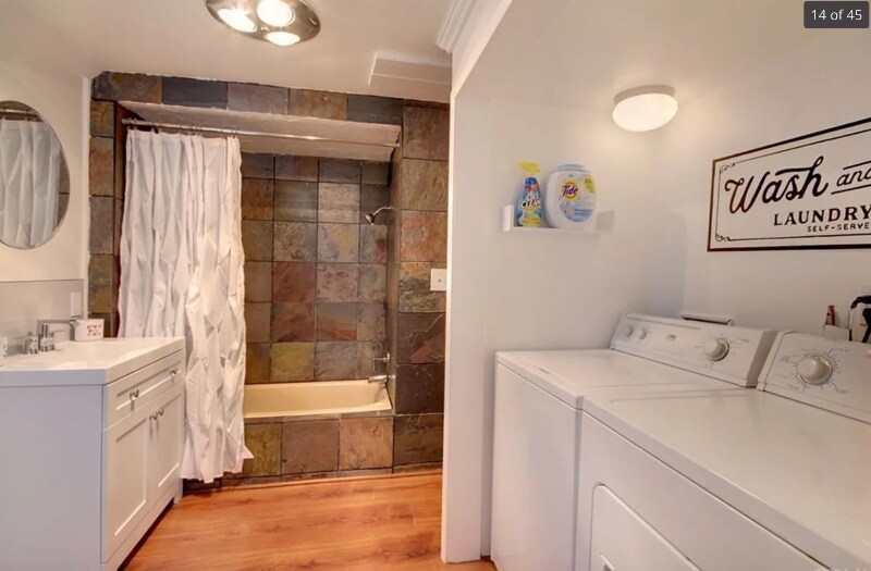 Building Photo - 1401 Rockspray Dr