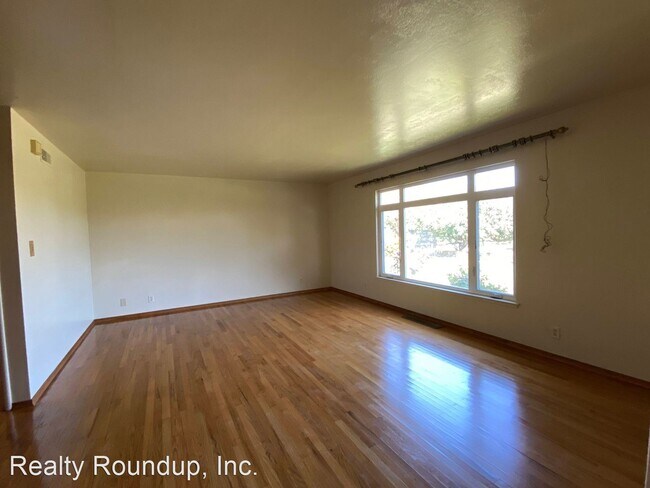 Building Photo - 4 br, 2 bath House - 4496 W Highway 4