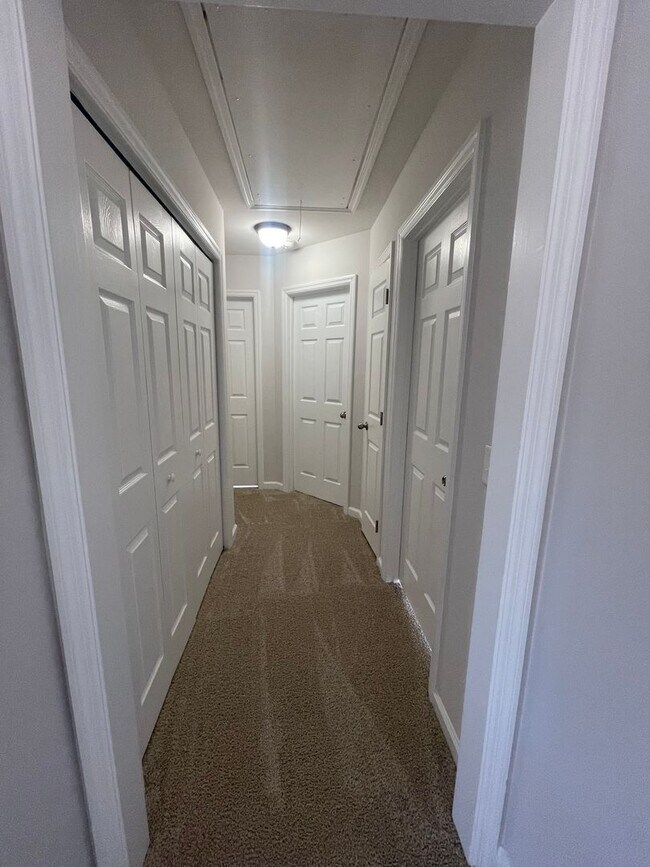 Building Photo - 3 Bedroom + 2 Bath Home for Rent in Soddy ...