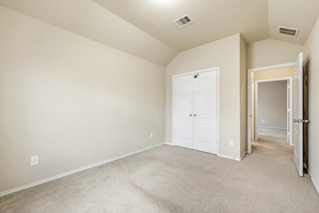 Building Photo - 7126 Whitlow Wonder Ln