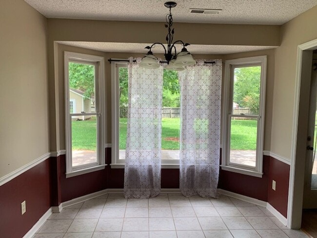 Building Photo - $300 OFF FIRST MONTHS RENT!  COMING SOON 8...