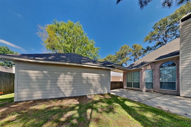 Building Photo - 18803 Racquet Sports Way