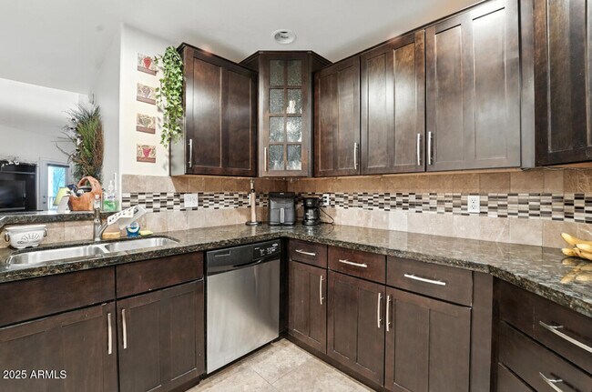 Building Photo - 5350 E Deer Valley Dr