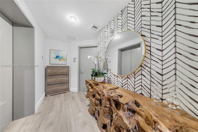 Building Photo - 488 NE 18th St