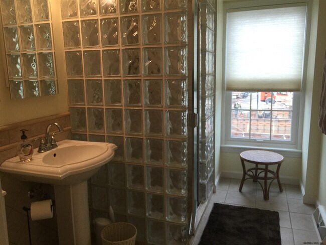 Building Photo - 18 Marvin Alley