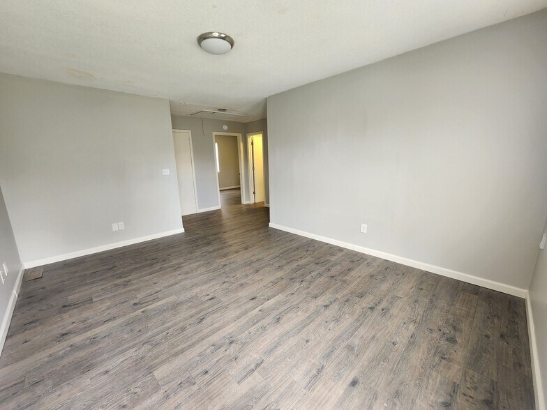 Building Photo - 20 Rossfield Cv