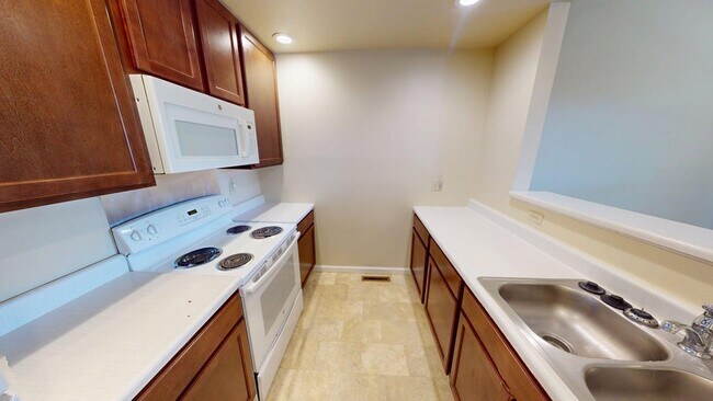 Building Photo - 3861-3869 McRee