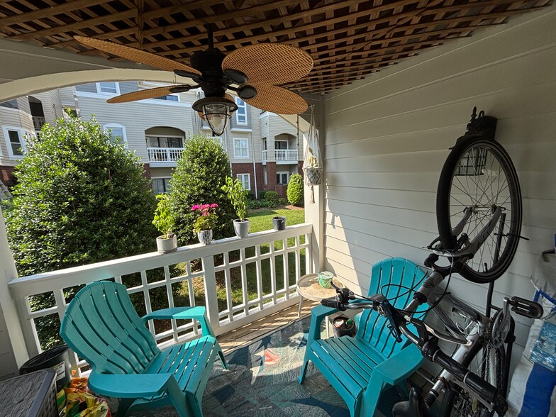 Building Photo - 1021 Brighthurst Dr