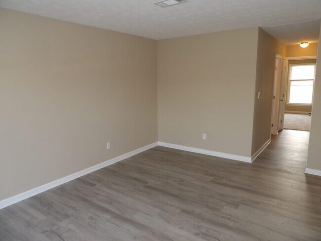 Building Photo - 115 Potomac Ct