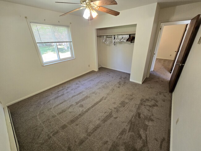 Building Photo - 1704 Erin Ct