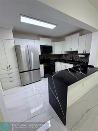 Building Photo - 4154 NW 90th Ave