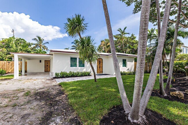 Building Photo - 229 Monterey Rd