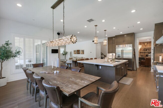 Building Photo - 20559 Wood Rose Ct