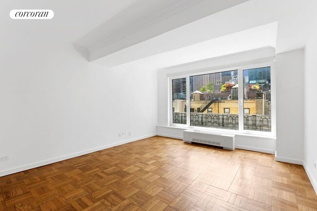 Building Photo - 200 Central Park S