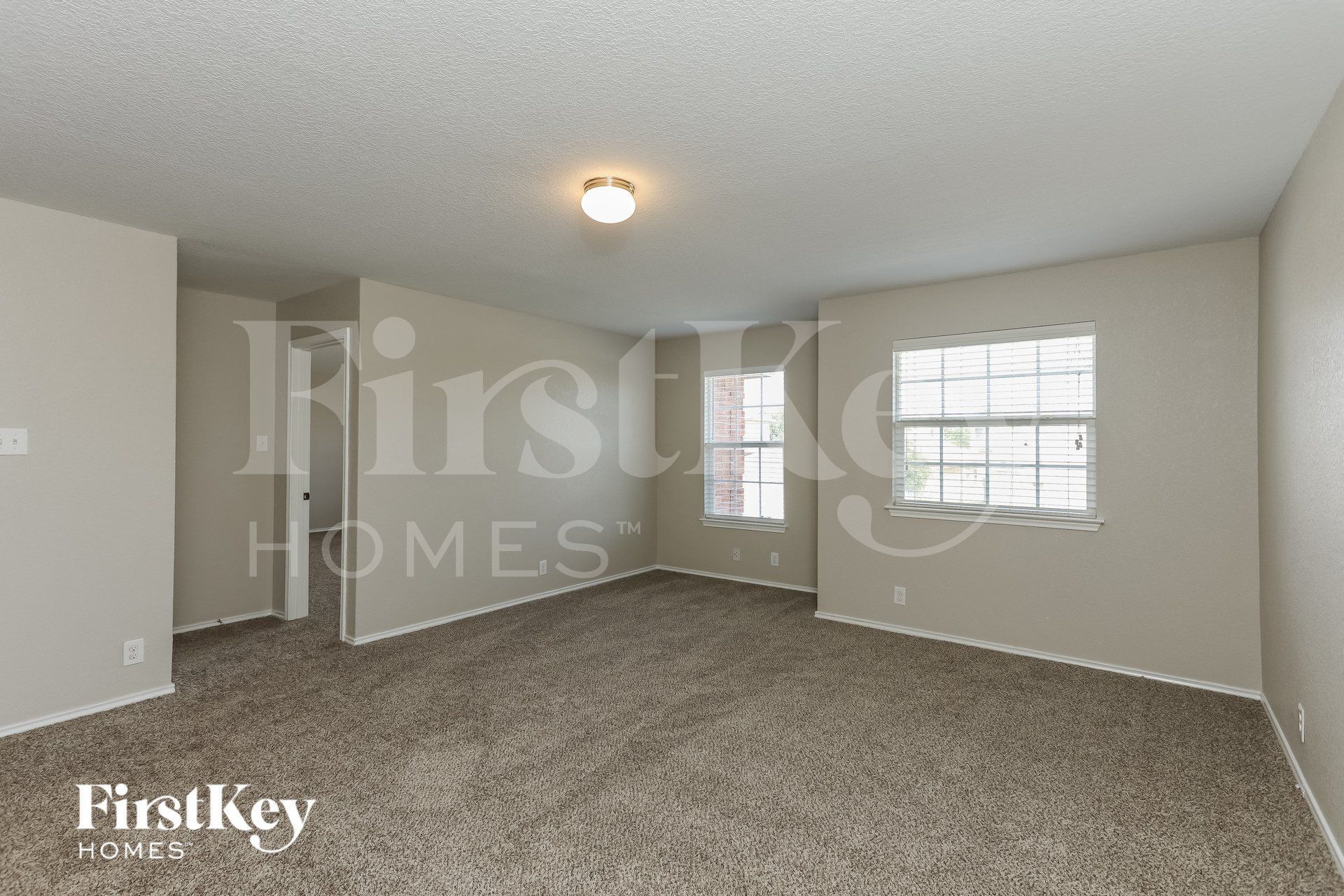 Building Photo - 466 Dolly Dr