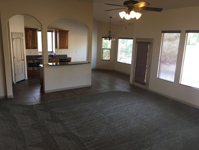 Building Photo - Five Bedroom Home in Washington Fields