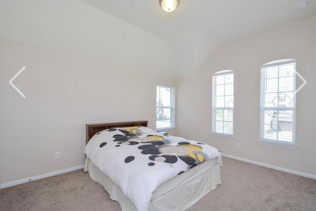 Building Photo - 4627 Windsong Creek Ln