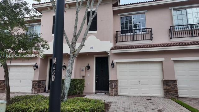 Building Photo - 197 Las Brisas Cir