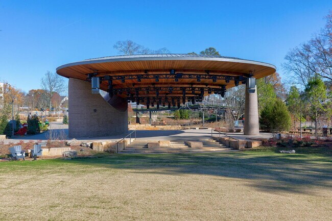 Building Photo - 228 Waldo St