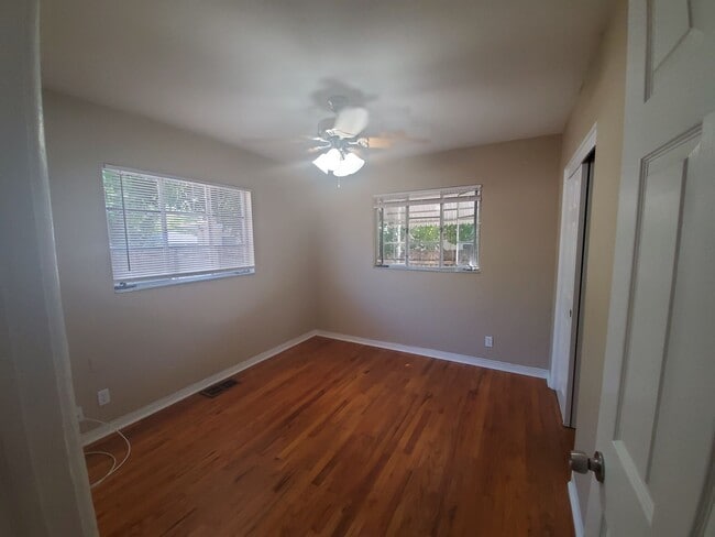 Building Photo - Two Bedroom House with carport