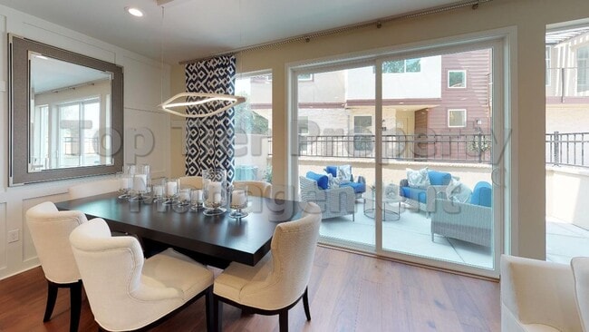 Building Photo - Gorgeous 2 Bd/2 Ba, 1378 sf, dual-level Condominium home available March 17th for Lease in the be...