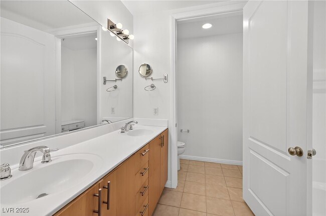 Building Photo - 38 E Serene Ave