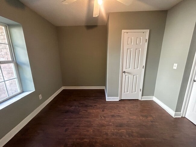 Building Photo - 3530 Beaumont Ave