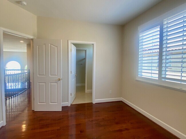 Building Photo - AVAILABLE BY 1/1/26 - ELEGANT AND SPACIOUS 4 BED, 4 BATH 2 STORY HOME WITH VIEWS OF EL DORADO HILLS