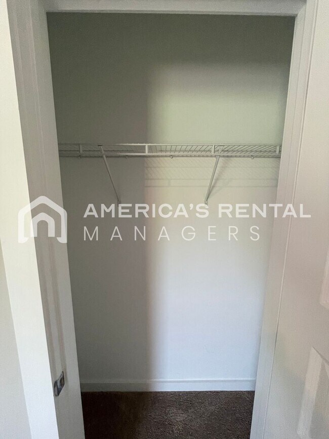 Building Photo - Home for Rent in Jasper, AL!!!  View with 48 Hours Notice!