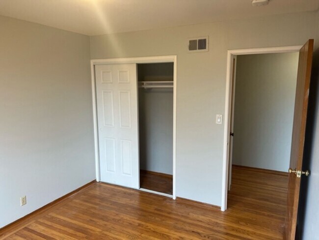 Building Photo - Updated 3BR/2BA Home in the Heart of Silic...