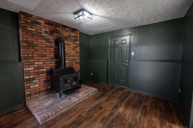 Building Photo - 11019 Neptune Pl