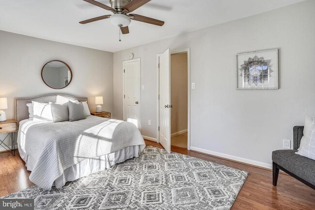 Building Photo - 9929 Hemlock Woods Ln