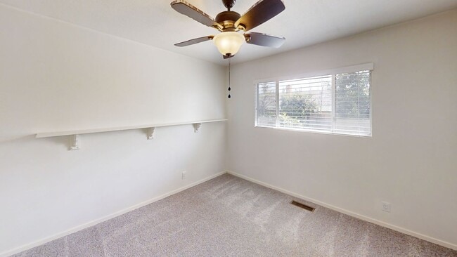 Building Photo - Charming 3 bed 2 bath Home in upper Yucaipa, Ca.