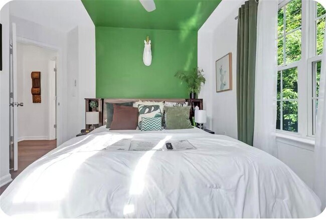 Building Photo - 2835 W Peek Rd NW