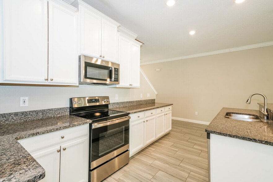 Building Photo - 2123 Cerulean Sky Dr