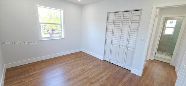Building Photo - 2355 SW 27th St