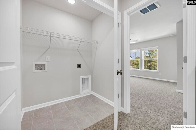 Building Photo - 231 Sunny Hl Dr