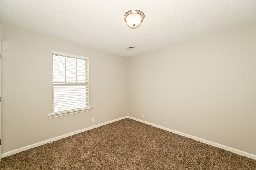 Building Photo - 1854 Warmingfield Dr