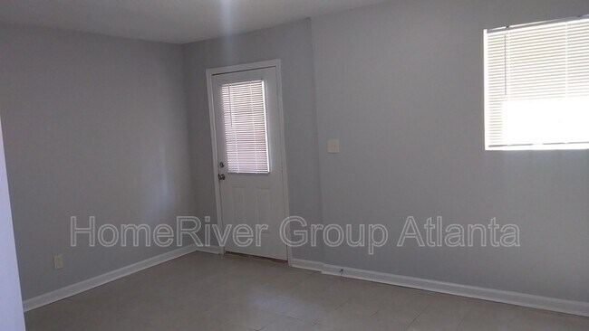 Building Photo - 1715 Highland Pl