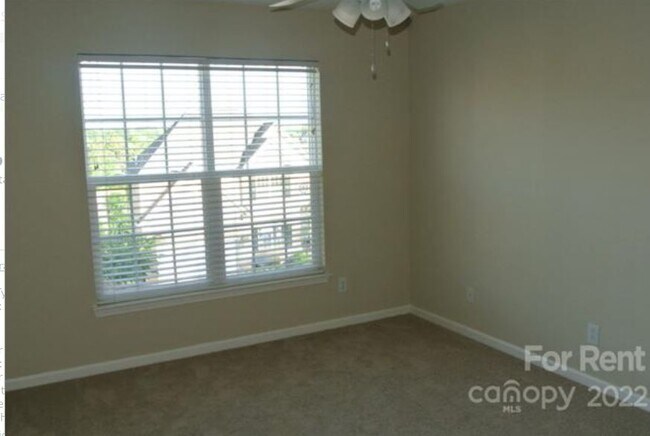 Building Photo - 2241 Elendil Ln